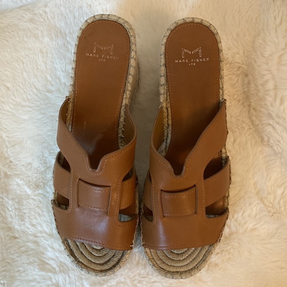 Marc Fisher Robbyn Espadrille Wedge Sandal | Women's Size 9M - Picture 2 of 5